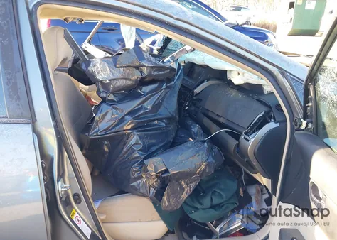 2004 Toyota Prius z USA, uszkodzony, nr VIN JTDKB20UX40115308